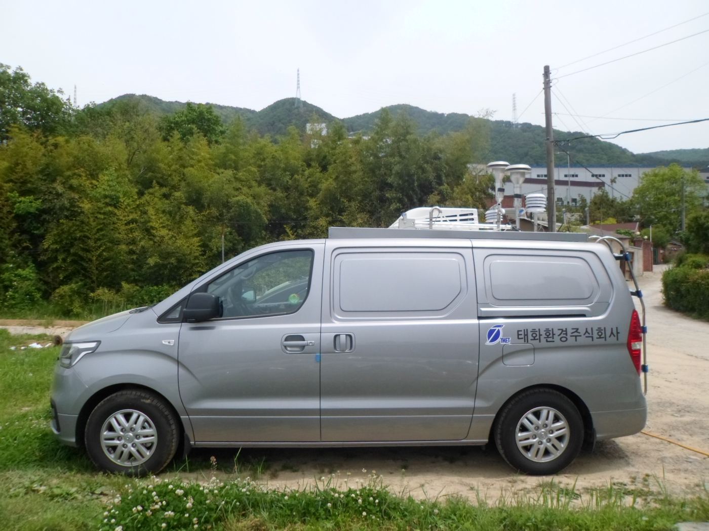 출동 준비를 마친 태화환경 측정 차량